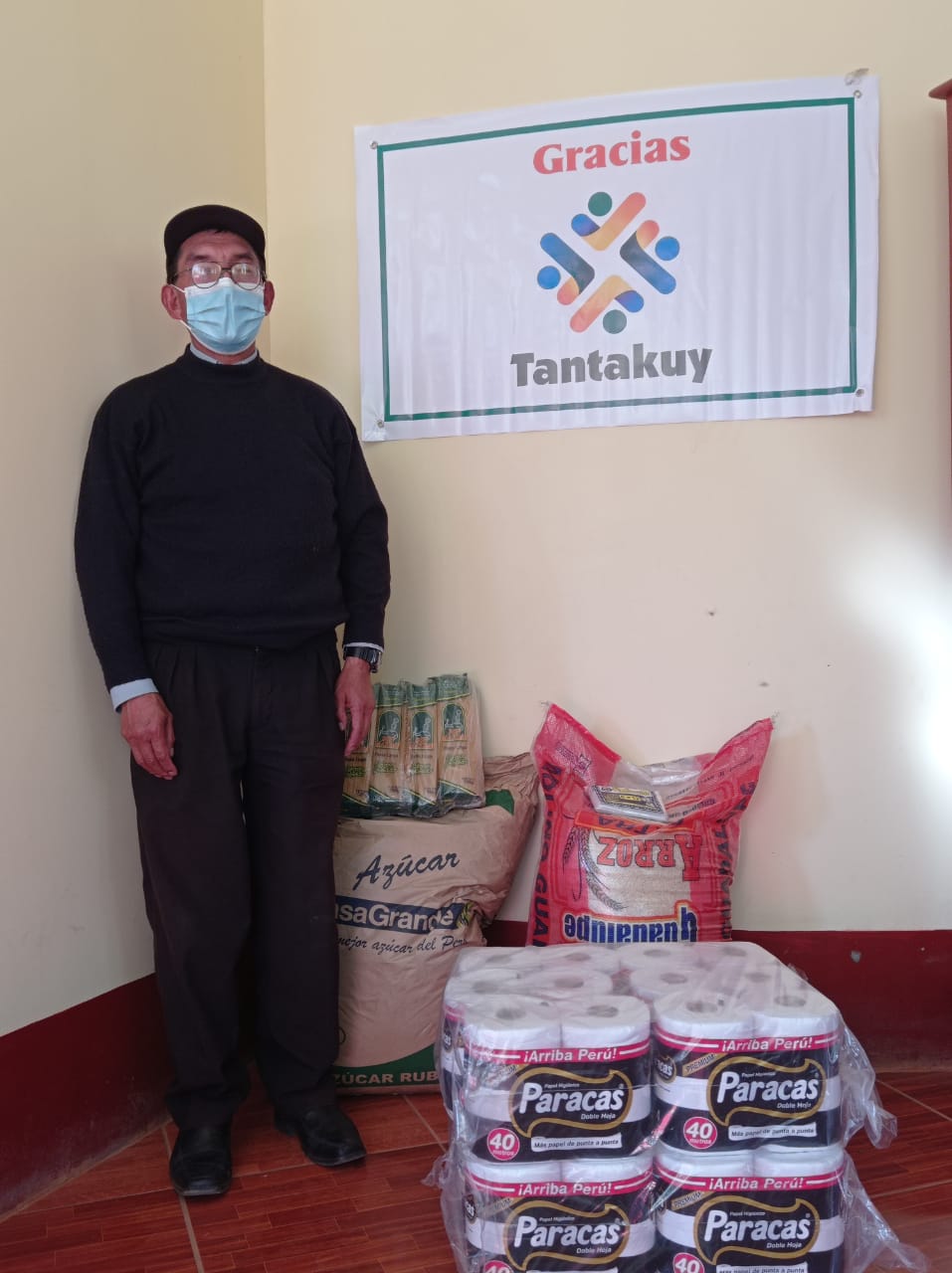 Entrega de víveres en Perú
