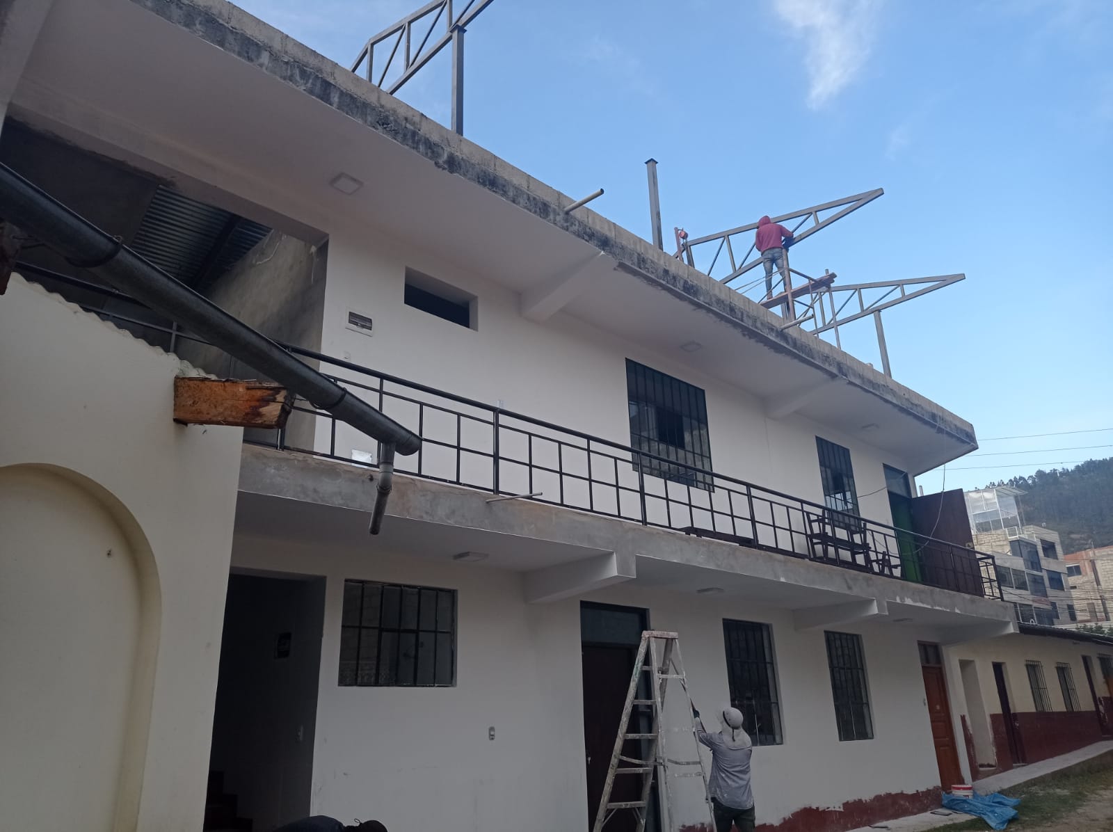 Construcción del tejado y plantas superiores